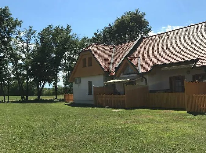 Apartma, Prekmurska Vas, Trobentica 32 公寓 *